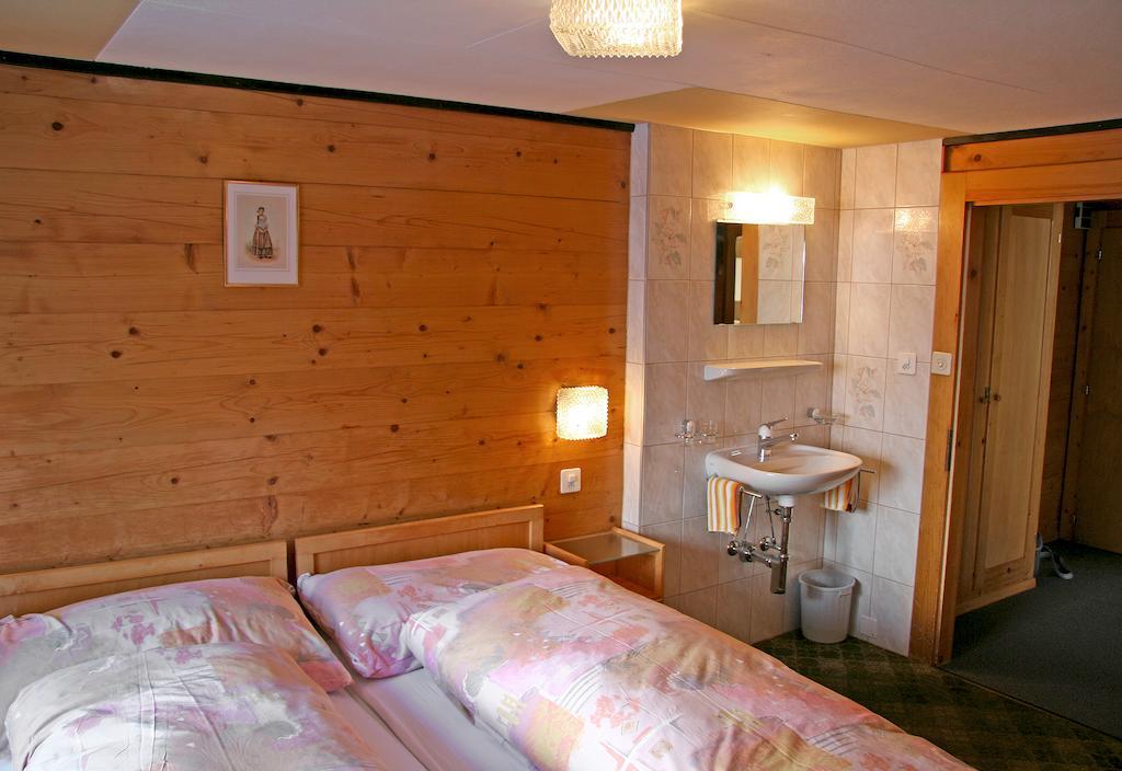 Anemone Apartman Saas Fee Szoba fotó